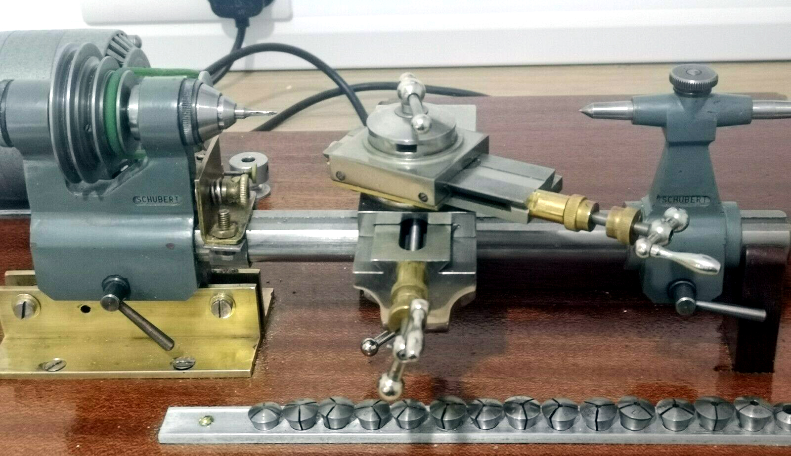 几十年前的老机床,古老的小车床