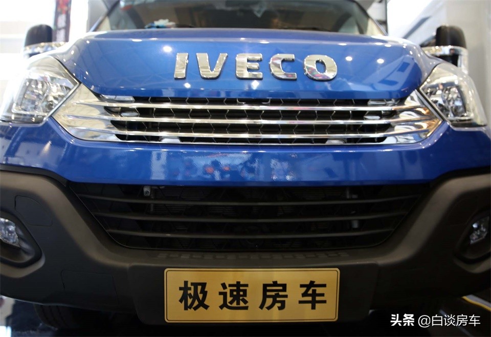 依维柯8at房车驾驶体验,最便宜依维柯8at房车