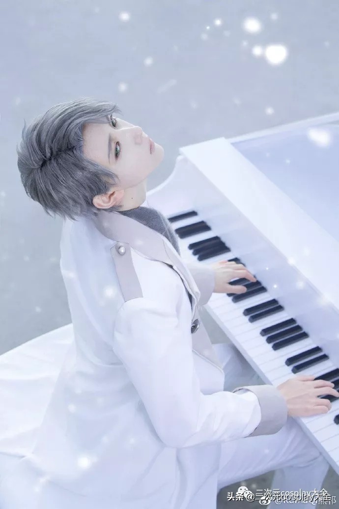 熊祁cos冰上的尤里图片,熊祁cos恋与制作人全员