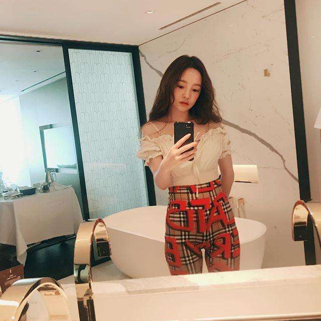 具荷拉因抑郁症自杀身亡，与雪莉是好友，韩娱圈究竟有多黑暗？