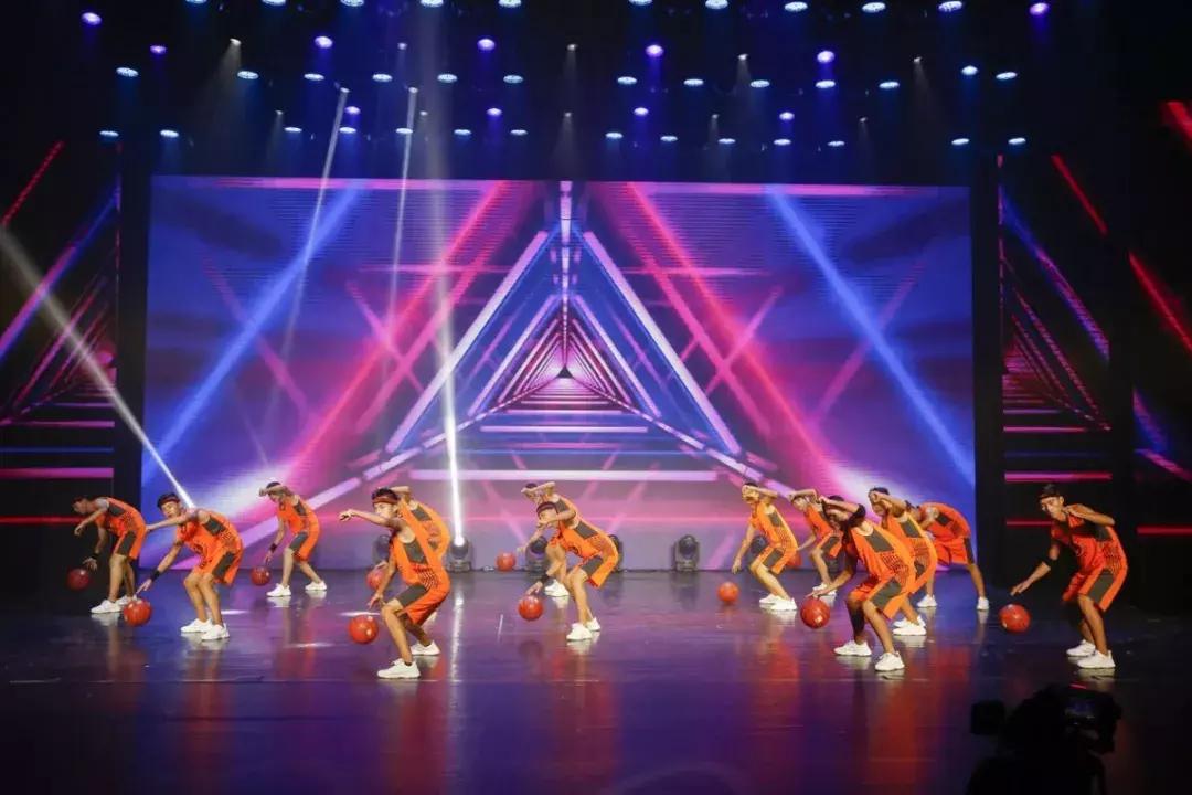 恰同学少年沉浸式演出,恰同学少年比赛现场第一名