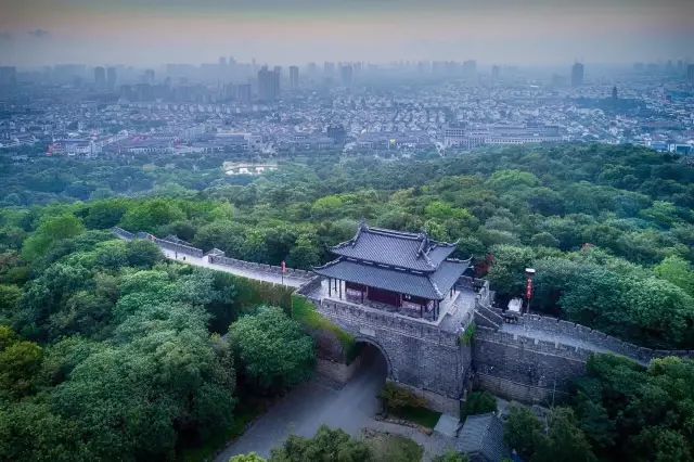 常熟阿诺凭什么做dms的裁判,常熟凭什么房价这么贵