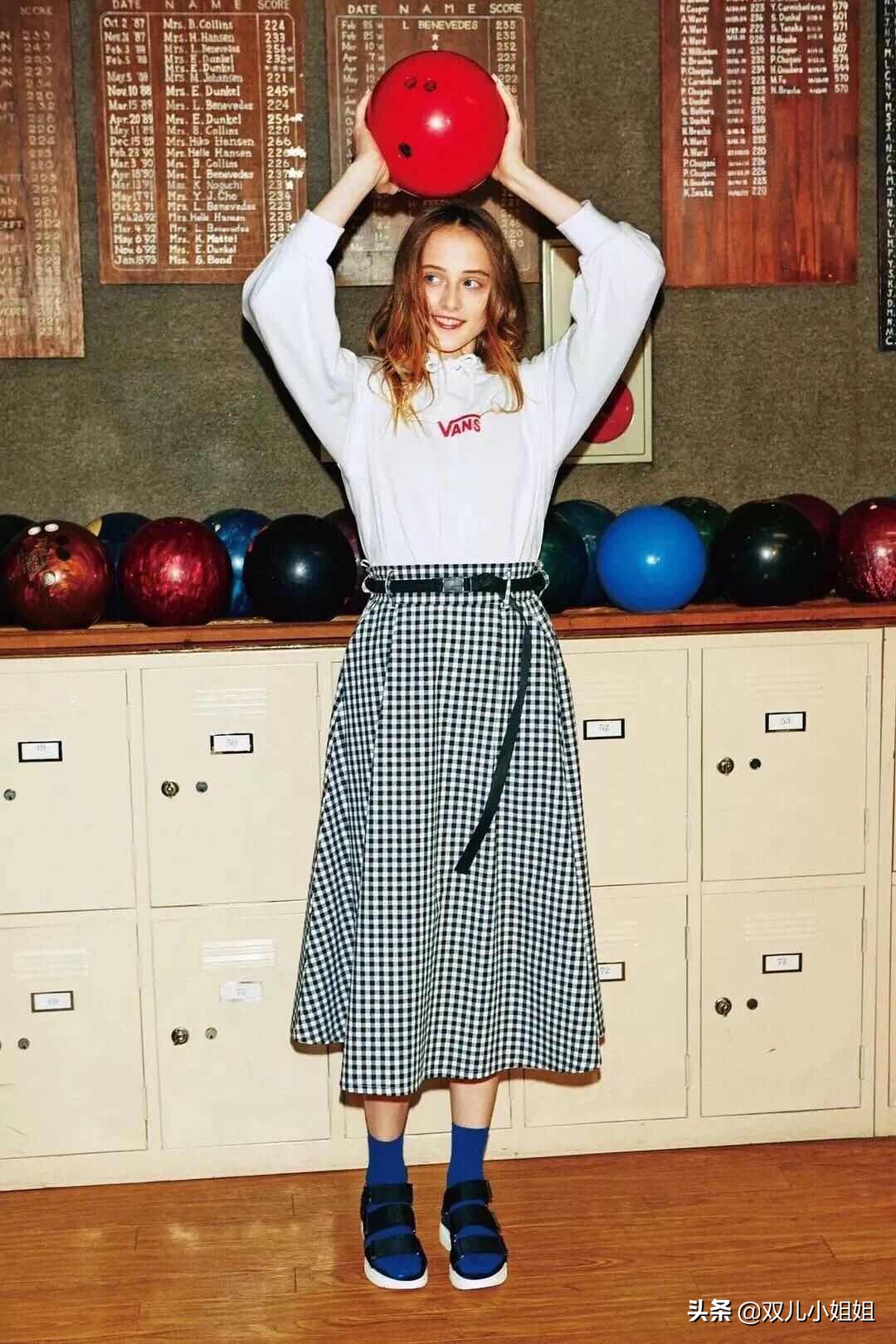 宽松版女款卫衣时尚款,秋冬时尚宽松卫衣冬