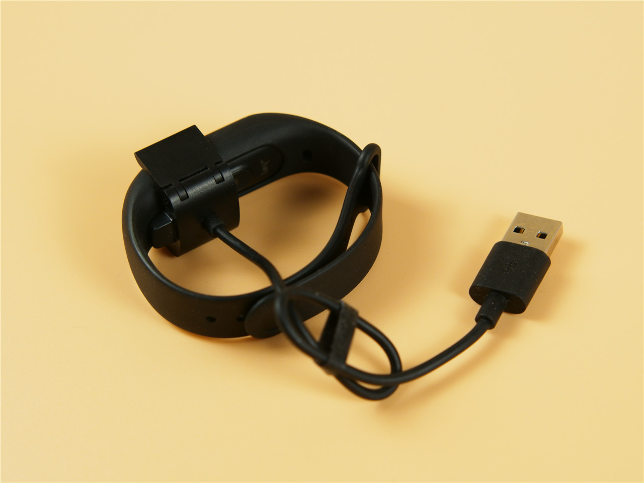 黑加手环只能APP查询监控数据？不存在的，利用天猫精灵语音也行