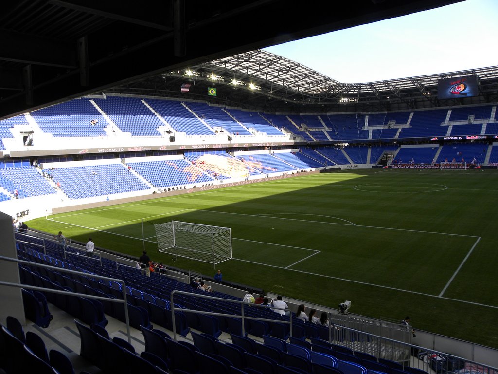 红牛旗下的五家足球俱乐部,红牛足球集团