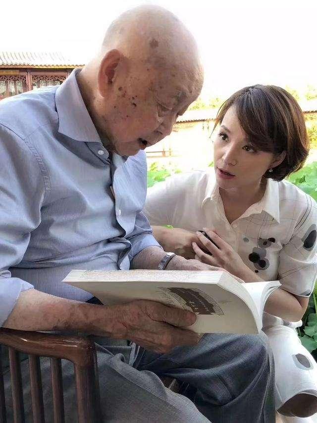 百年时光，“比我还老的老头”把自己过成人所羡慕、向往的人生