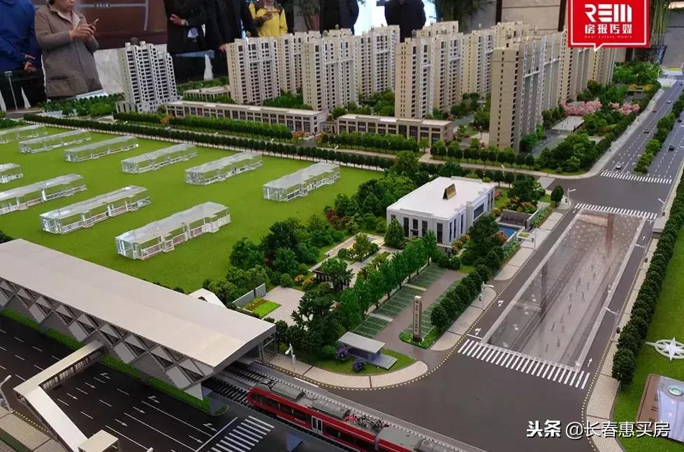 宝裕悦兰湾和兰溪学府哪个更好些,宝裕悦兰湾二期房子100平样板间