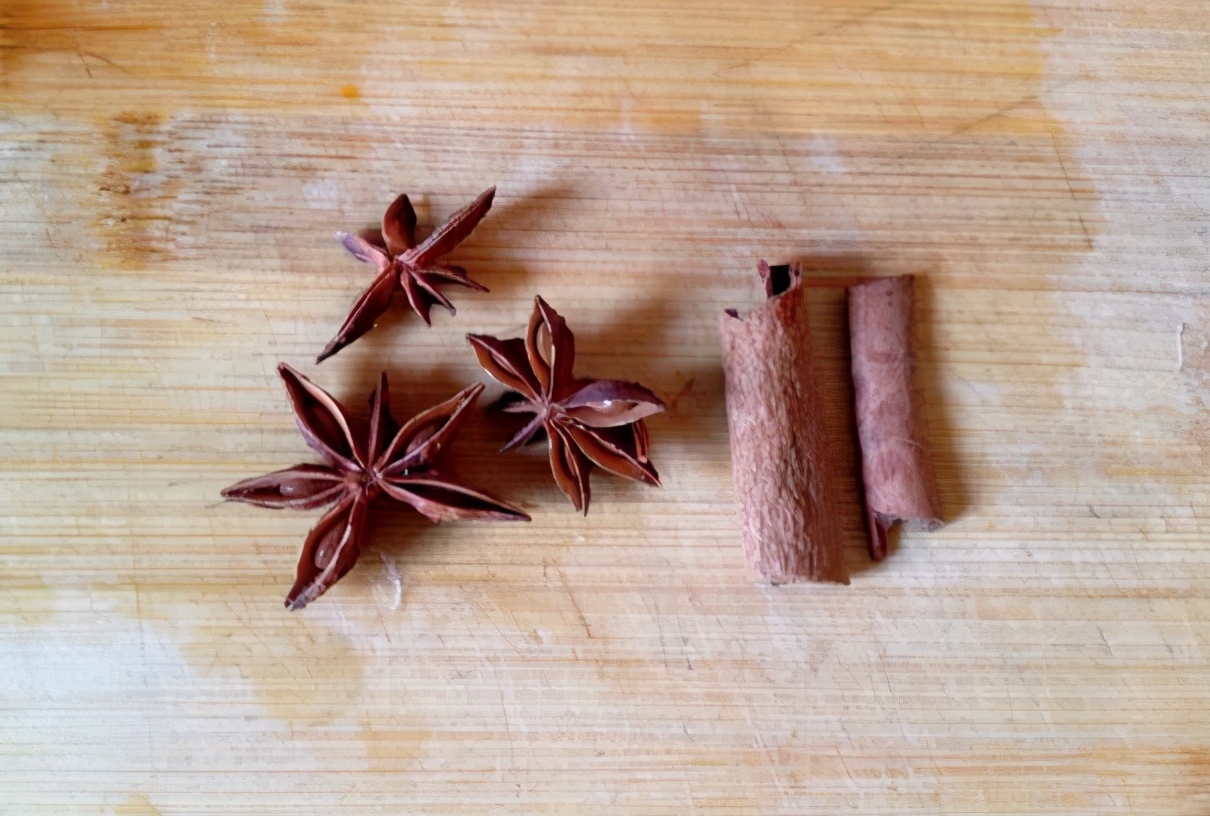 狗肉好吃汤又好喝的做法,狗肉煲的独特美味做法与搭配秘籍