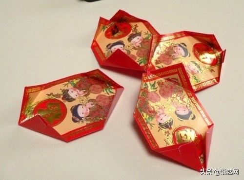 用红包制作春节灯笼简单又好看,怎么用红包做一个新年灯笼