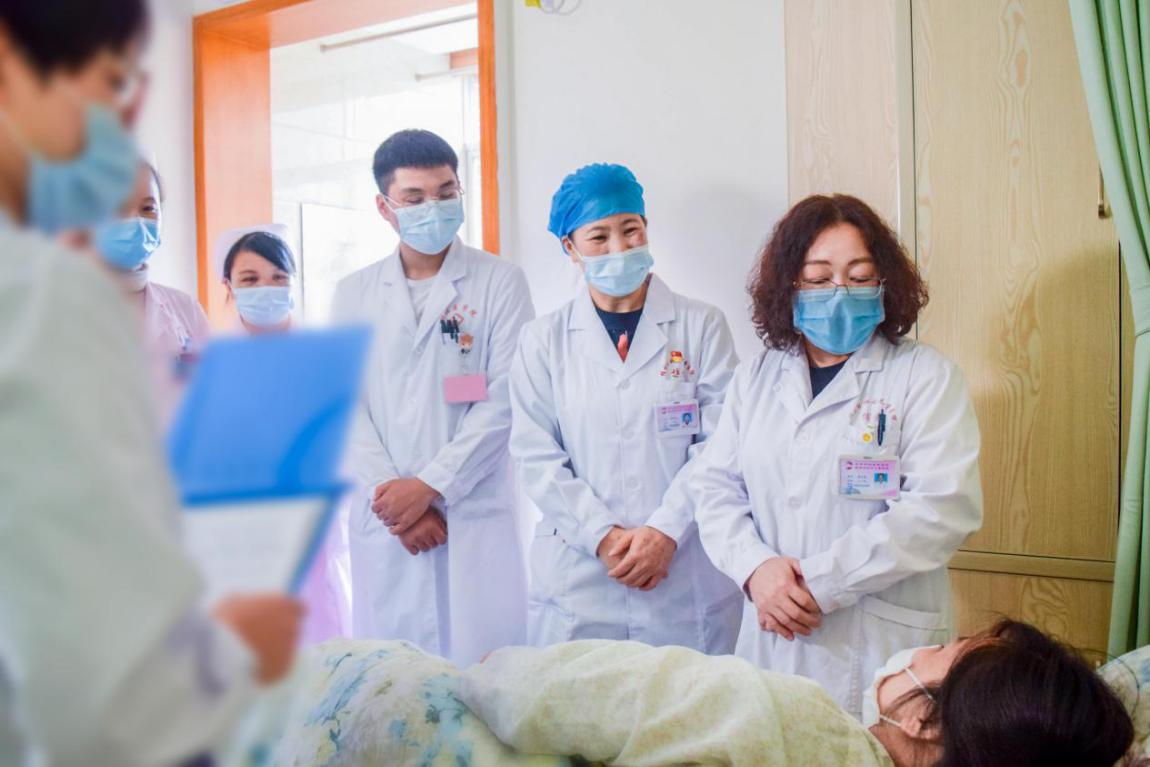 顺产剖腹产自由选择,顺产剖腹各有各的痛