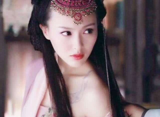 刘诗诗迪丽热巴唐嫣杨幂,杨幂刘诗诗唐嫣迪丽热巴四人合照