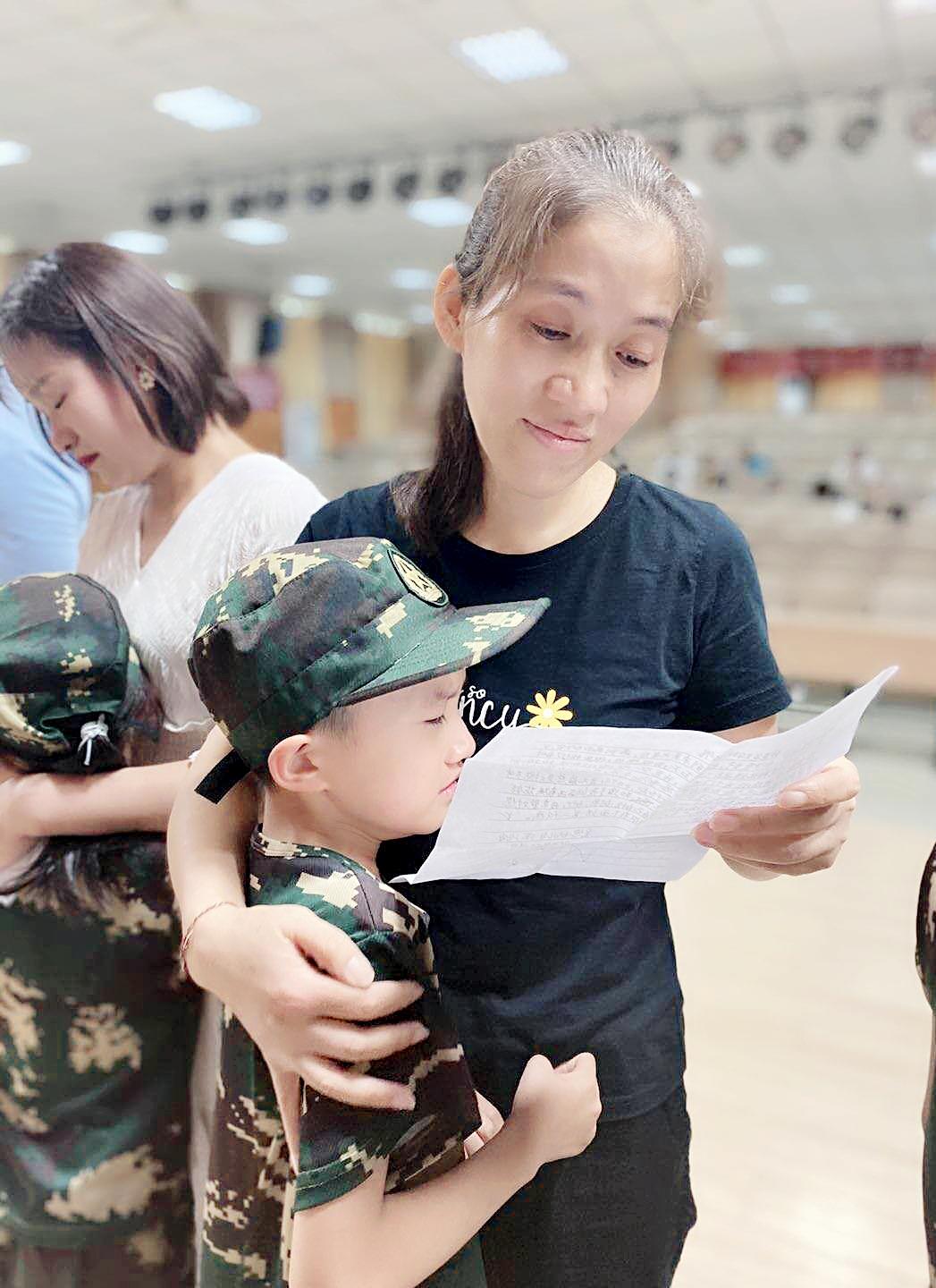 西安明日之星夏令营,西安少儿军训夏令营