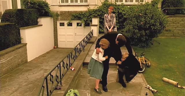 充满遗憾的疯狂爱情故事《两小无猜》