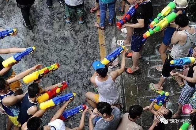 泰国泼水节vs西双版纳泼水节,2019年泰国泼水节视频
