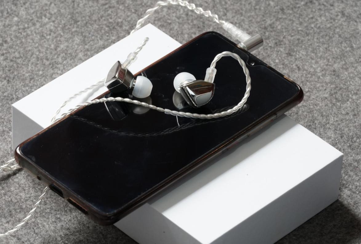 百元头戴式耳机真实测评,百元头戴式耳机测评盘点