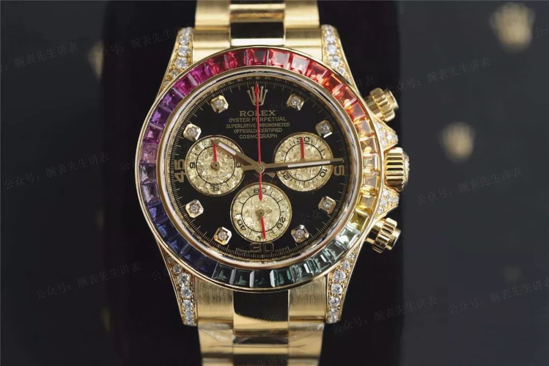 曾经饱受诟病的金色如今却成为最时尚流行的保护色