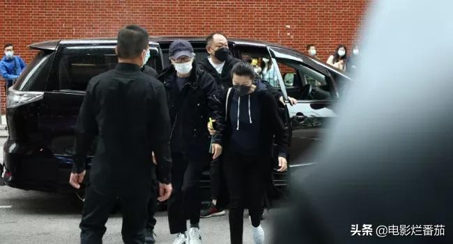 看看周星驰是如何坚持下去的,周星驰低谷时期的生活