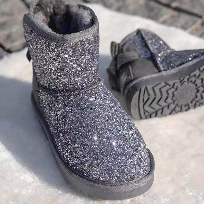 女生冬天穿什么雪地靴,怕冷的人适合穿雪地靴吗