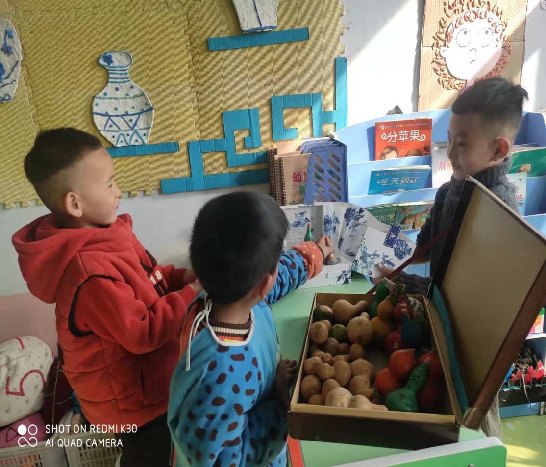 手工制作幼儿园废物利用户外玩具,废物利用制作区角玩具