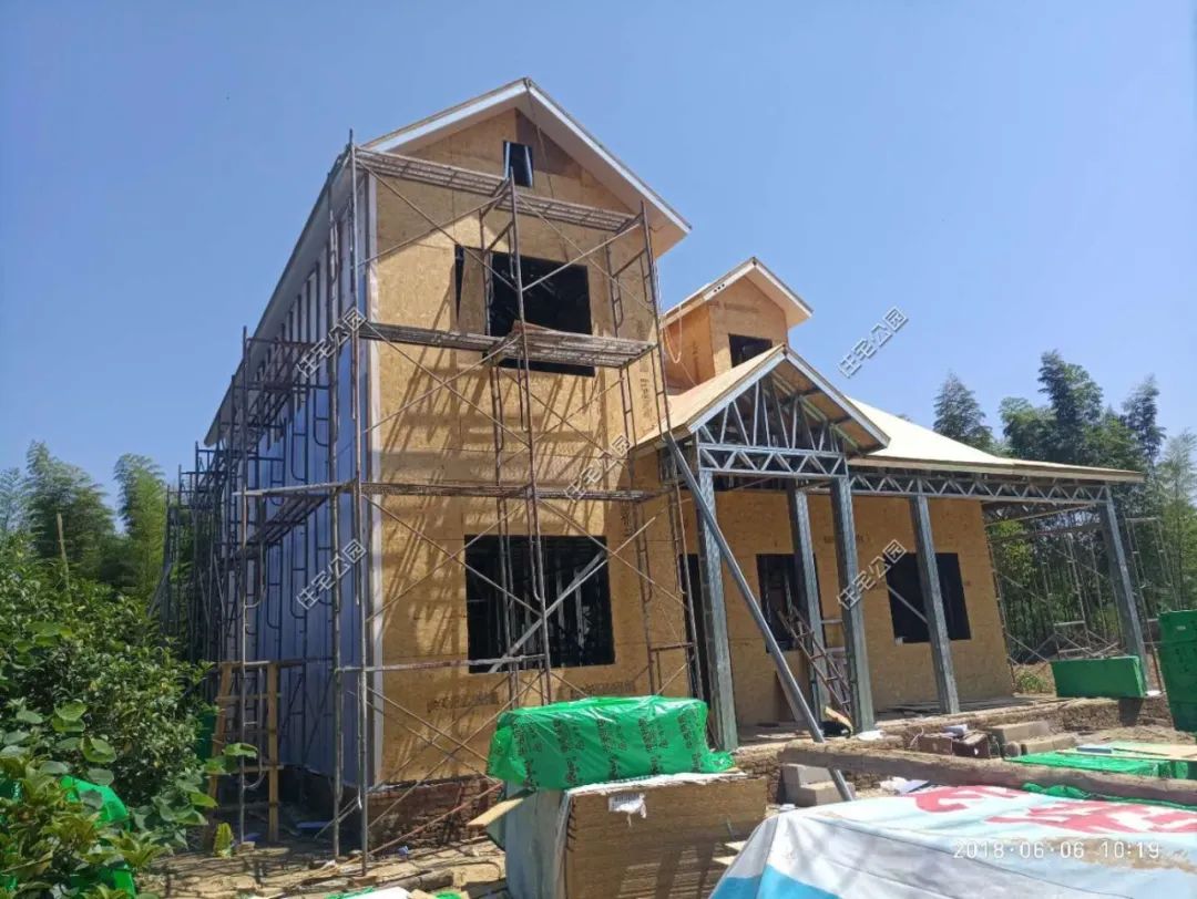 农村盖500平重钢钢构别墅多少钱,农村盖钢结构别墅