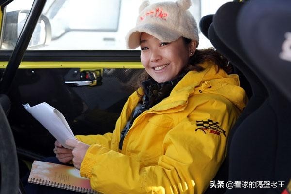 她的运动生涯太坎坷！离婚后自己带女儿，现与大5岁的男友很甜蜜