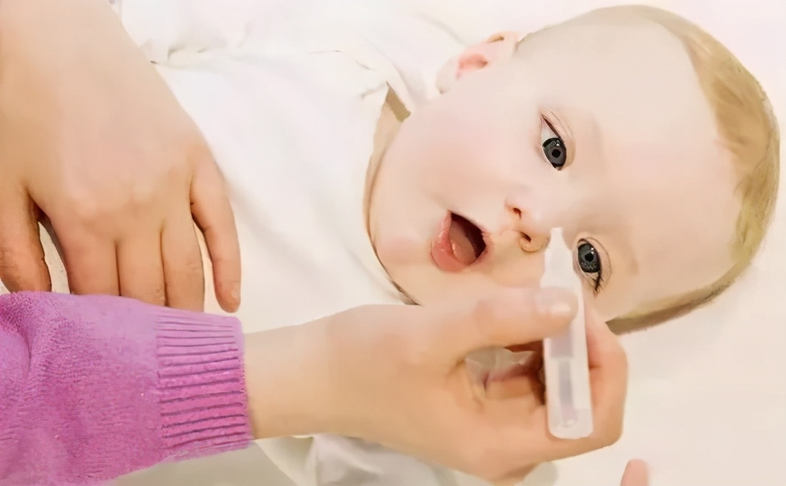 宝宝鼻塞流鼻涕太难受，这个缓解小方法，安全又管用