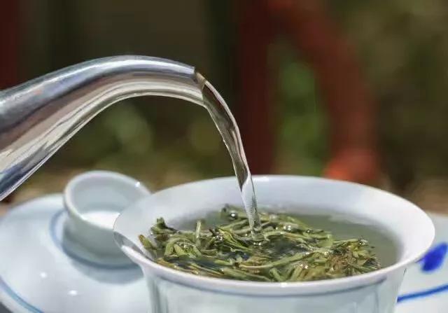 白毫银针原生态白茶,白茶白毫银针价格表大全