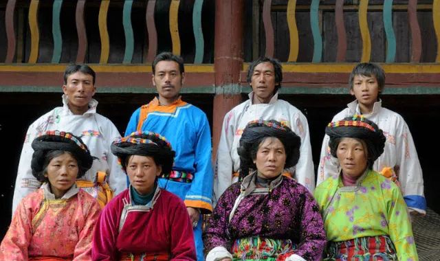 洛克徒步木里到稻城翻的是哪座山,秘境四川甘孜