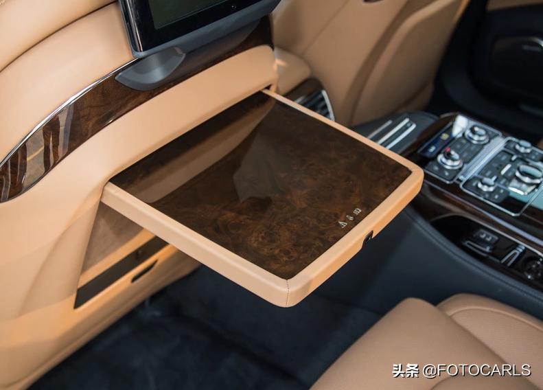 奥迪2014款a8l6.3fsiw12quattro专享型,奥迪a82006款a8l6.0w12quattro旗舰型