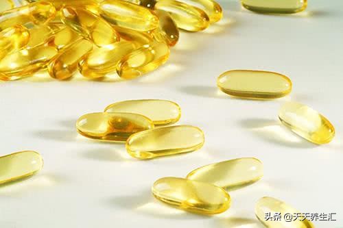 手上长水泡挠破了怎么办,手上起小水泡挠完了有点疼