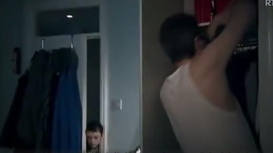 8岁男孩爱上老师，生死不顾为爱决斗！