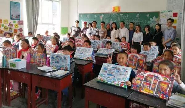 今天我们一起追星,交大追星