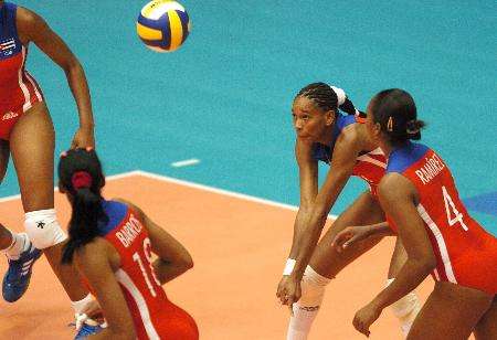 古巴排球七连冠,古巴女排在三次决赛当中夺得金牌