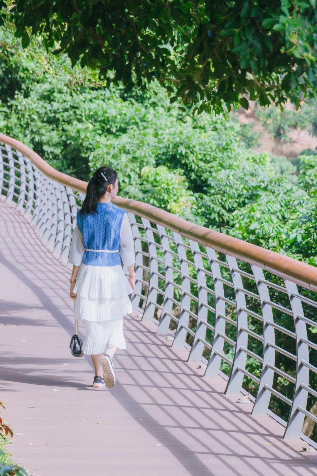 又发现深圳一个“绝美打卡地”!“淘金”绿道,人少免费