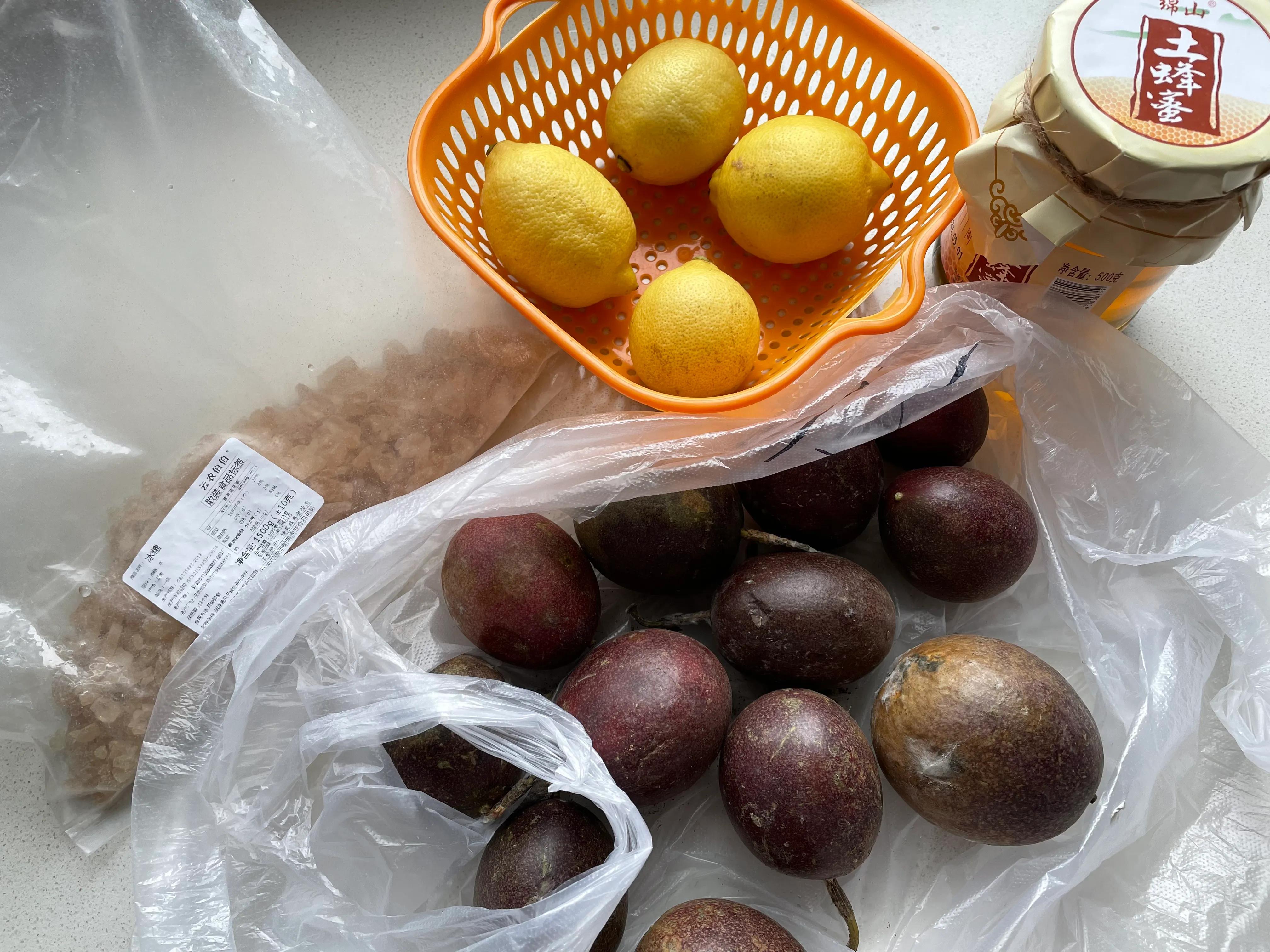 蜂蜜百香果柠檬茶的功效与作用,蜂蜜百香果柠檬茶白天可以喝吗