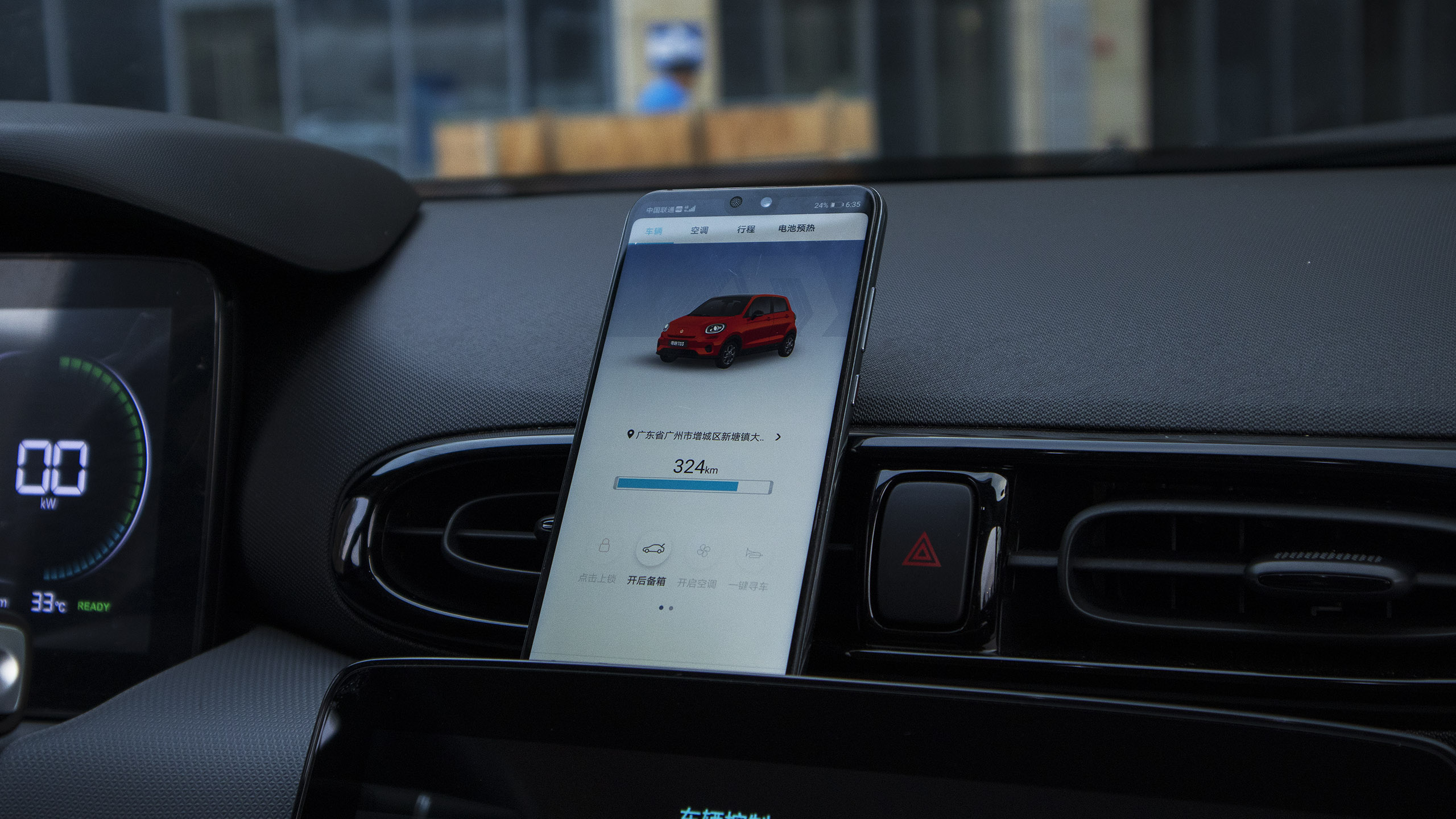 403公里续航,零跑t03310轻享版深度体验