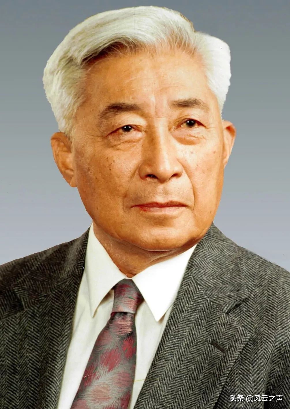 质数的最小间隔有上限，人的奋斗没有上限|袁岚峰