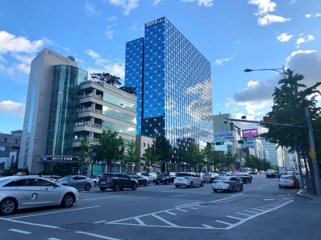 首尔的街巷，藏着商业好看的模样