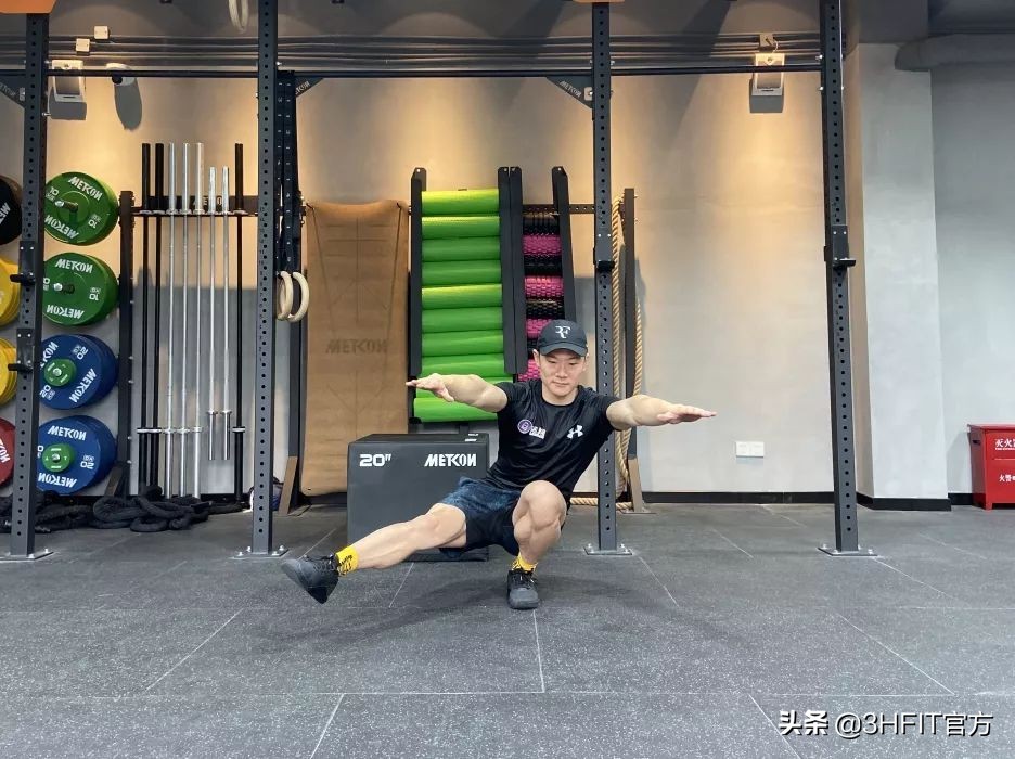 蹲不下去向后倒,下蹲向后倒怎么调理