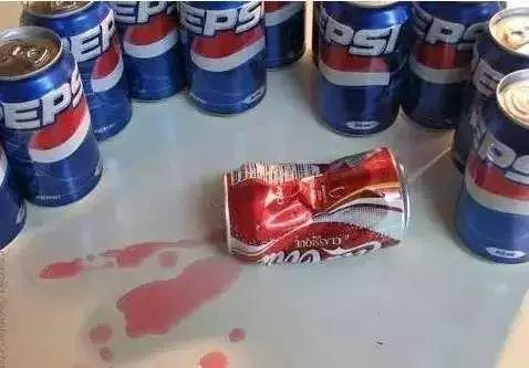 可口可乐vs百事可乐cp图,百事和可口可乐的cp