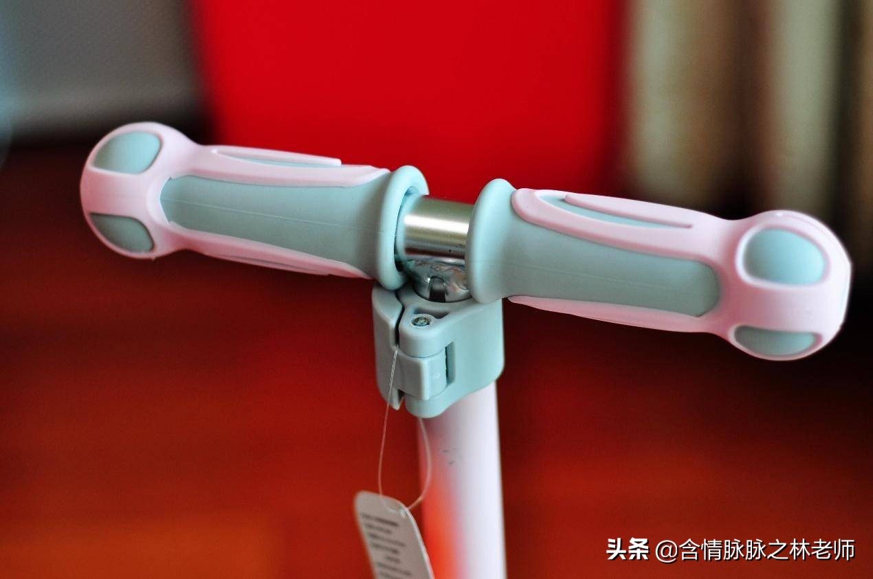 给宝贝买个滑板车,给小朋友买滑板车