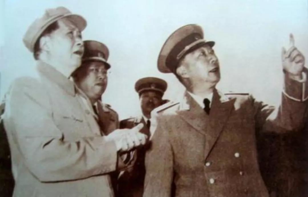 今天是他的逝世纪念日，当年正是在他的主持下，我国导弹原*弹子**事业取得举世瞩目的成功