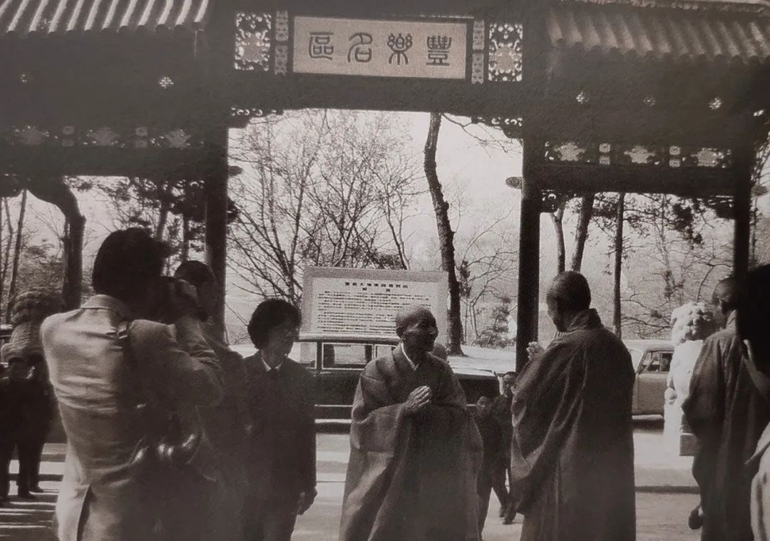 鉴真大师纪录片,鉴真坐像于1980年回国巡展