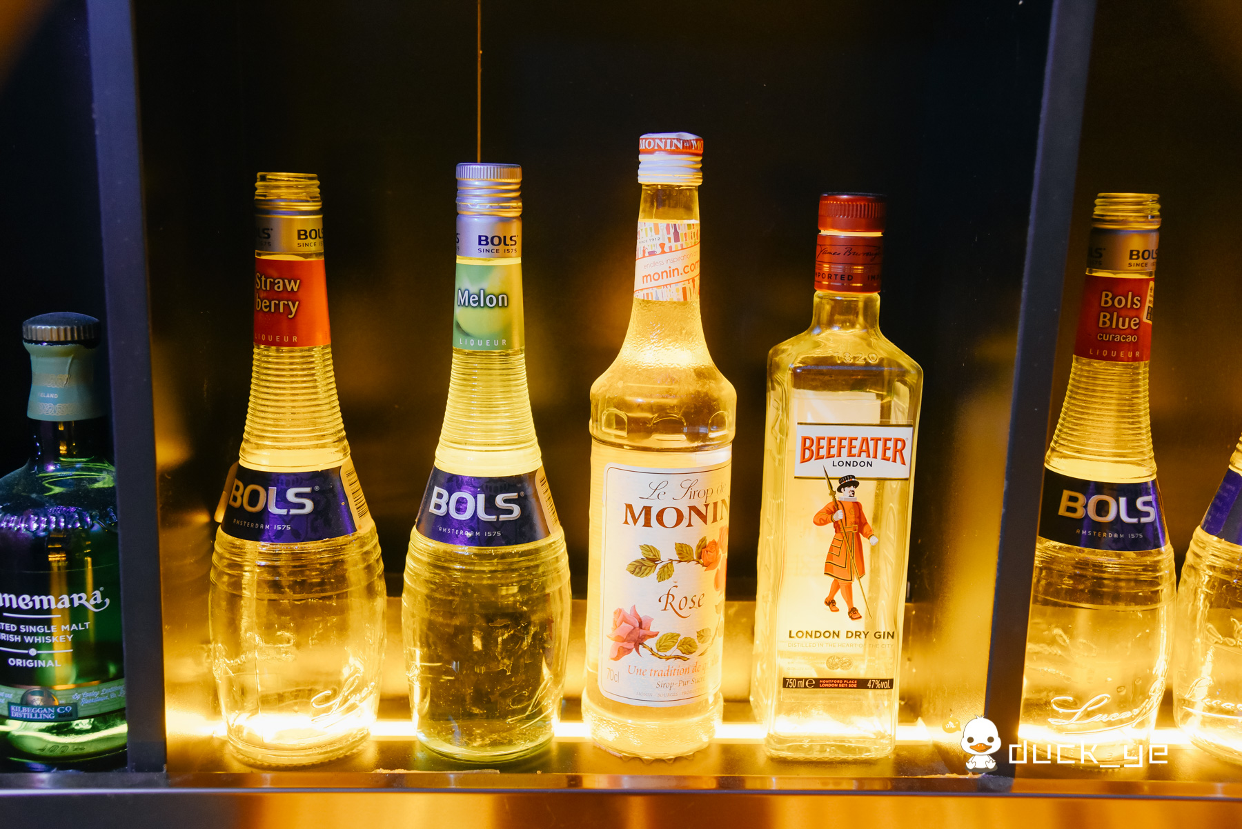 厦门调酒bar酒吧,厦门双子塔天空酒廊调酒师