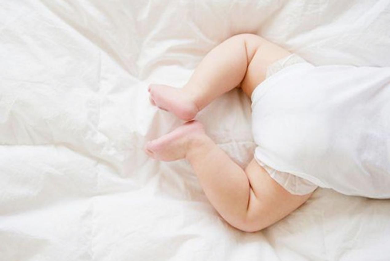 小内裤适合多大宝宝穿,宝宝多大穿小内裤最合适