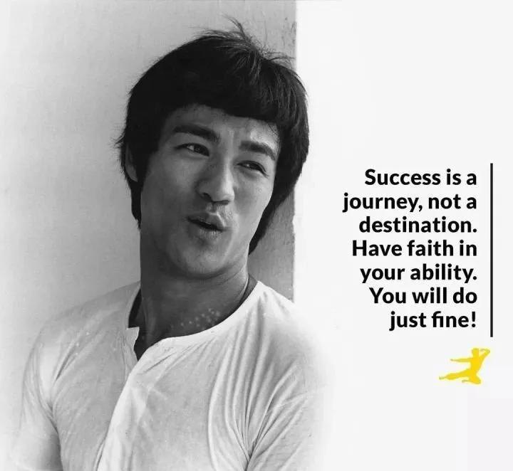 李小龙批评传统武术动作,李小龙被外国人推崇