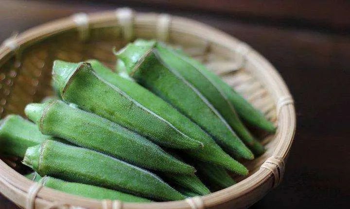 啊,我把“鼻涕”吃下去了,真呛