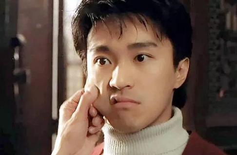 黄圣依周星驰最后一面,抛弃原配的4位明星