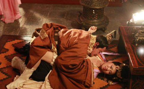 春色满园关不住，一枝红杏出墙来帝王们的烦心事：咋又出轨了呢