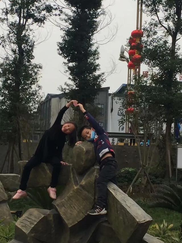 二年级第二单元写话我的好朋友,二年级写话我的好朋友视频